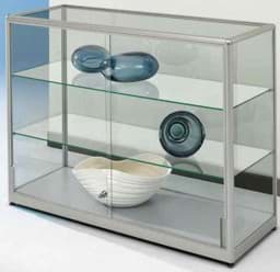 Zeige Details für Halbhohe Vitrine 1020x1000x500 mm HxBxT mit 5-seitiger ESG-Verglasung, eckige Profile Bild von Halbhohe Vitrine 1020x1000x500 mm HxBxT mit 5-seitiger ESG-Verglasung, eckige Profile
