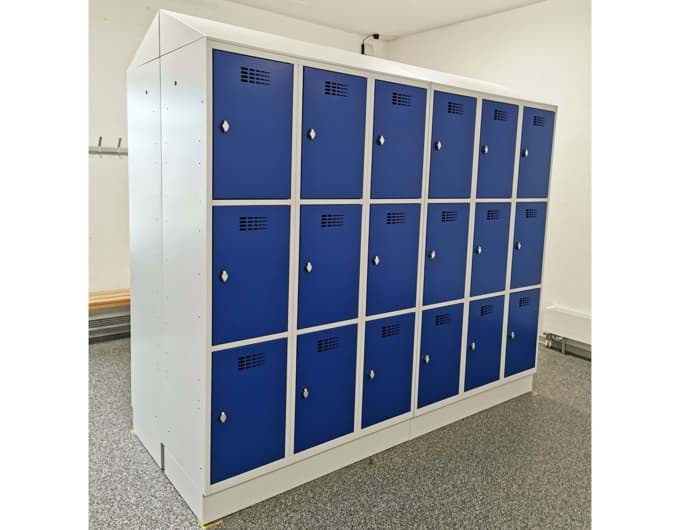 Neue Schliessfachschrankanlage Neue Schliessfachschrankanlage