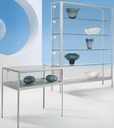 Zeige Details für Standvitrine 1950x1200x500 mm HxBxT mit 5-seitiger ESG-Verglasung, eckige Profile Bild von Standvitrine 1950x1200x500 mm HxBxT mit 5-seitiger ESG-Verglasung, eckige Profile